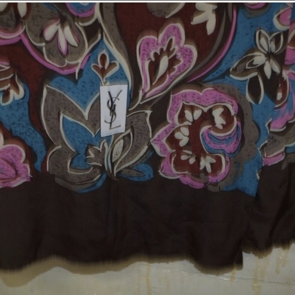 YVES SAINT LAURENT YSL VINTAGE 100% SILK SCARF OBLONG JAPAN